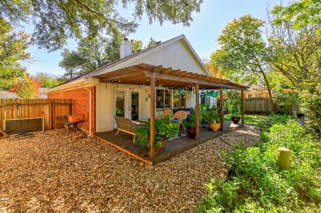 Building Photo - 16806 Langland Rd