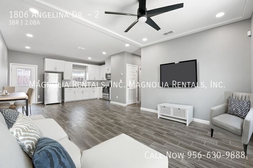 Building Photo - 1806 Angelina Dr