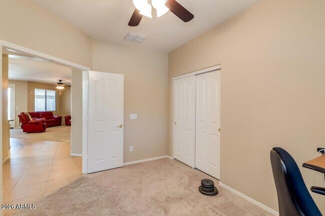 Building Photo - 16528 W Sherman St