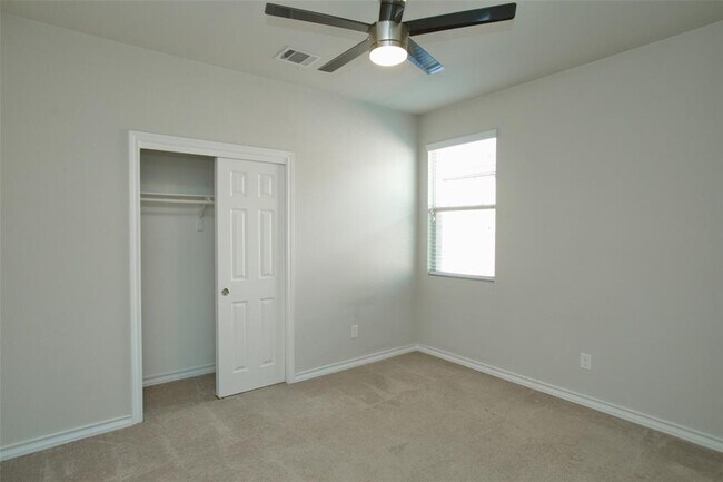 Building Photo - 8052 Massa Dr