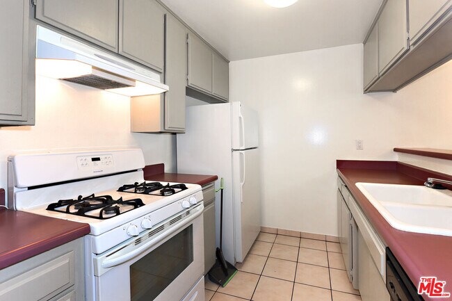 Building Photo - 3600 Bagley Ave