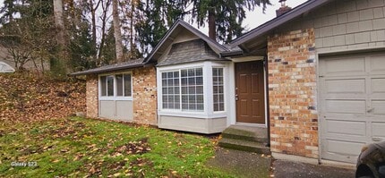 Building Photo - Puyallup near Costco 2bed/1.5 bath Duplex ...