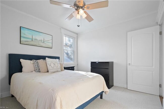 Building Photo - Classic 3 bedroom Home in the heart of Colonial Place