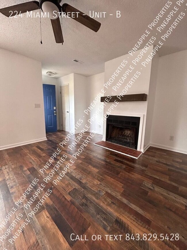 Building Photo - 224 Miami St