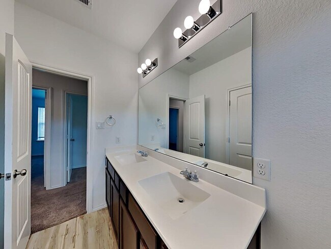 Building Photo - 23839 Via Camino Ln