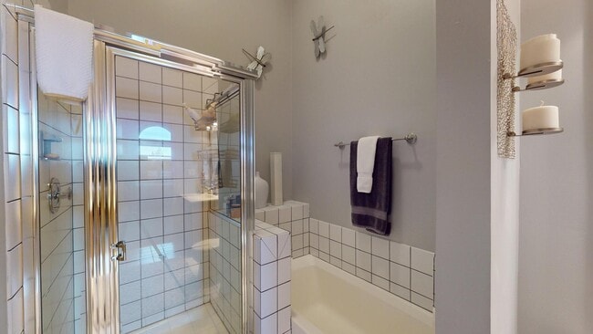 Building Photo - 8305 High Point Cir