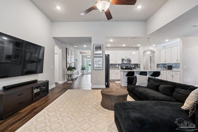 Building Photo - 3552 Pelican Bay Cir