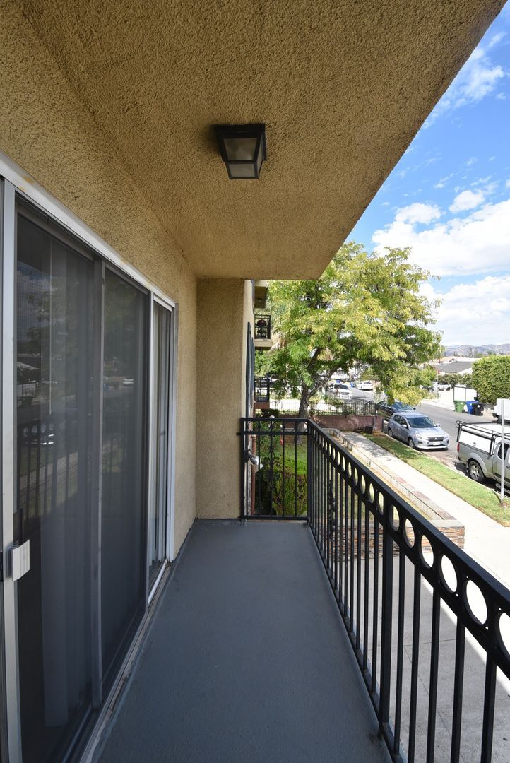 Building Photo - 6401 Riverton Ave