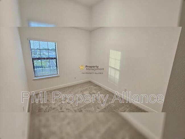 Building Photo - 443 Diamond Dove Cv