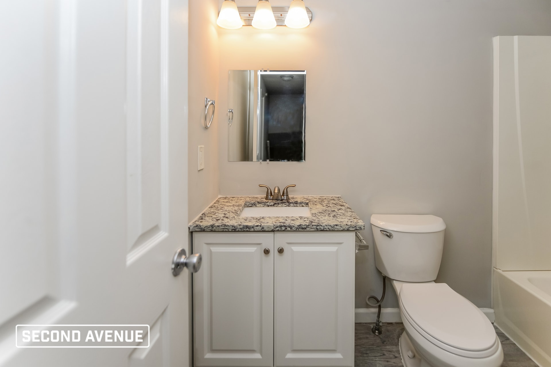 Building Photo - 2209 Summertown Dr