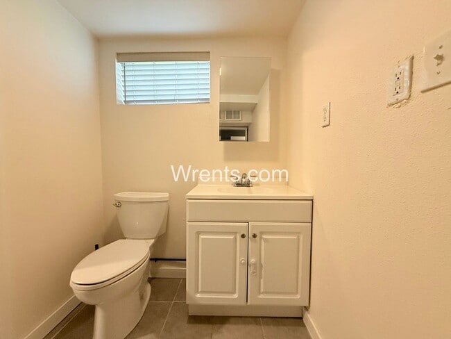 Building Photo - Beautiful 5-Bed, 2.5-Bath Home in the Heart of Spokane