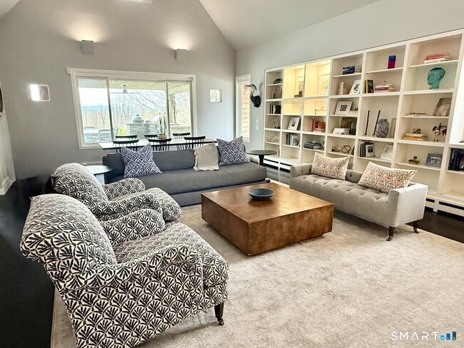 Building Photo - 15 Harrison St