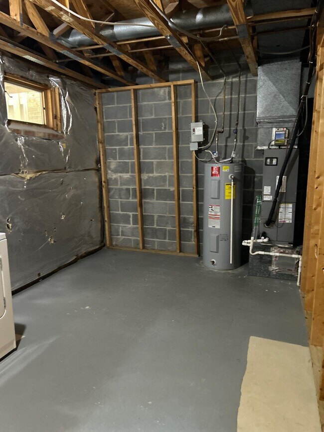 Building Photo - 12052 Stallion Ct