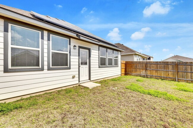 Building Photo - 12121 Cimaizon Dr