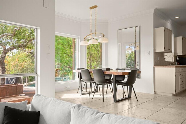 Building Photo - 7209 Foxtree Cove