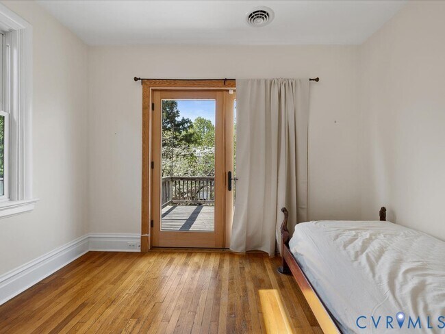 Building Photo - 3319 W Grace St