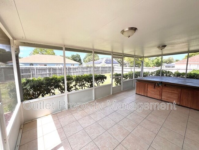 Building Photo - 3214 Crestwood Forest Dr