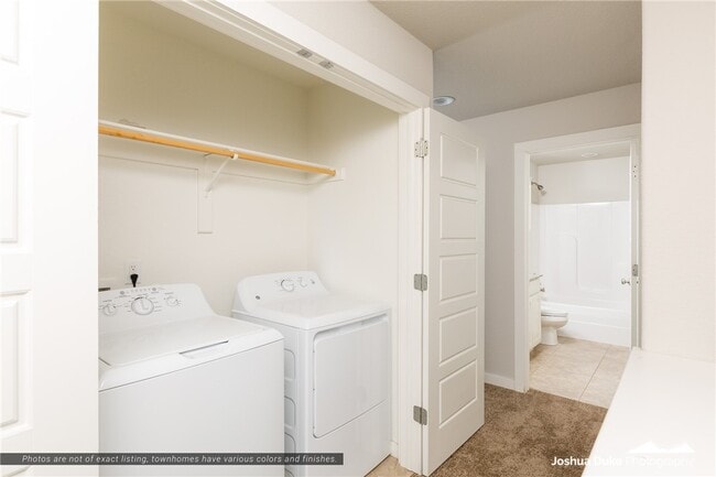 Building Photo - 1636 N Golf Club Dr