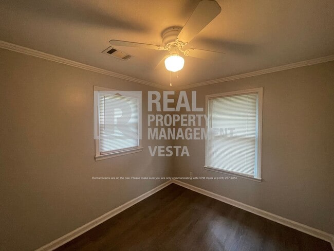 Building Photo - 5624 Swymer Dr