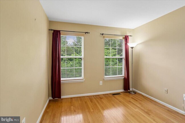 Building Photo - 2943 St Helen Cir
