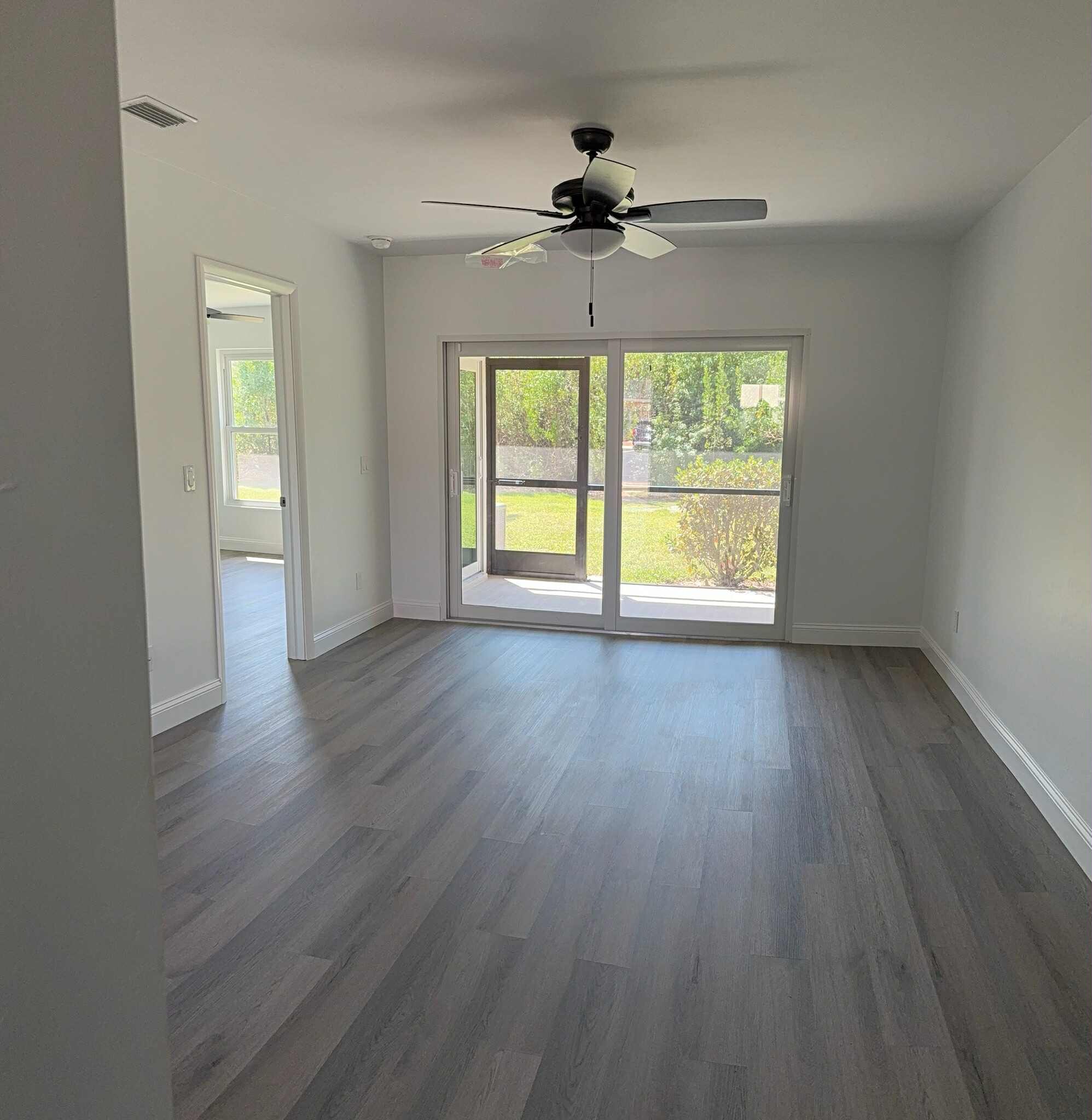 Building Photo - 16881 Davis Rd