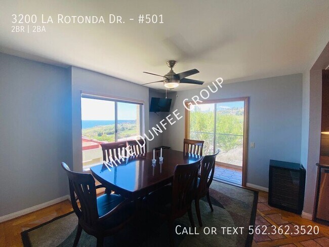 Building Photo - 3200 La Rotonda Dr