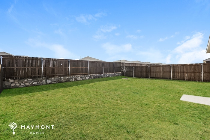 Building Photo - 1047 Neyland Dr