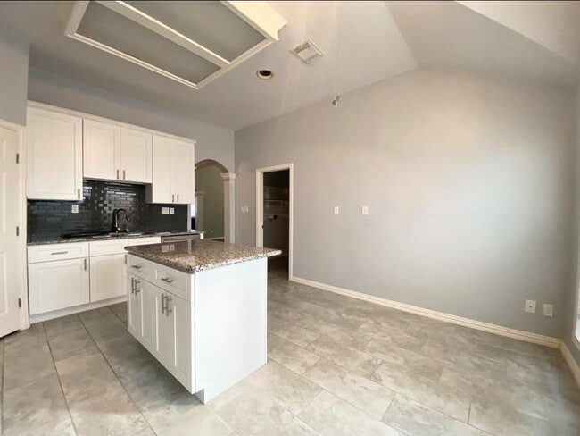 Building Photo - 18011 Pelican Way Rd