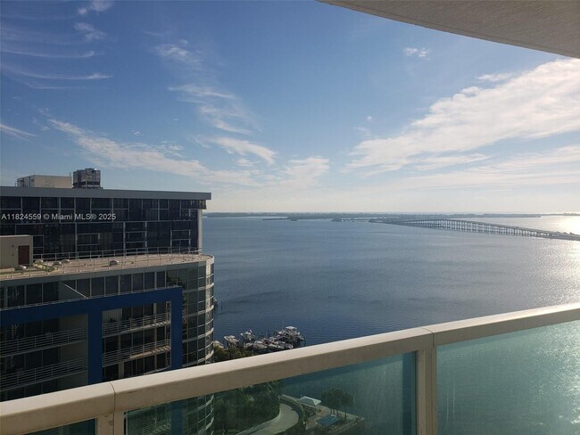 Building Photo - 2101 Brickell Ave