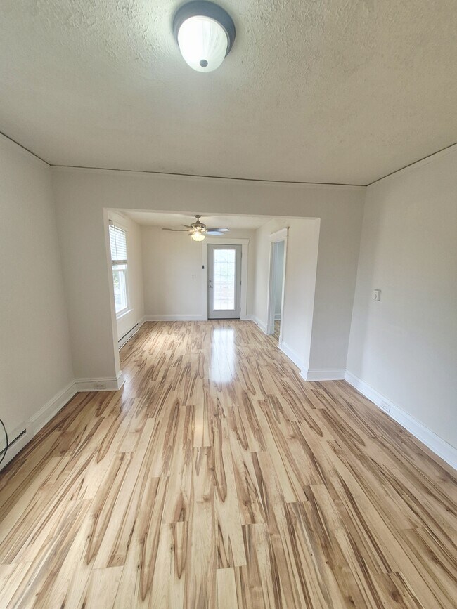 Building Photo - 110 Phelps Rd