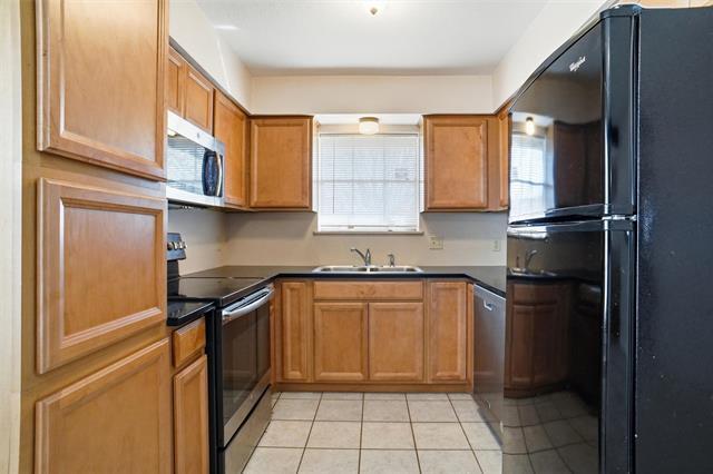 Building Photo - 2318 Lindblad Ct