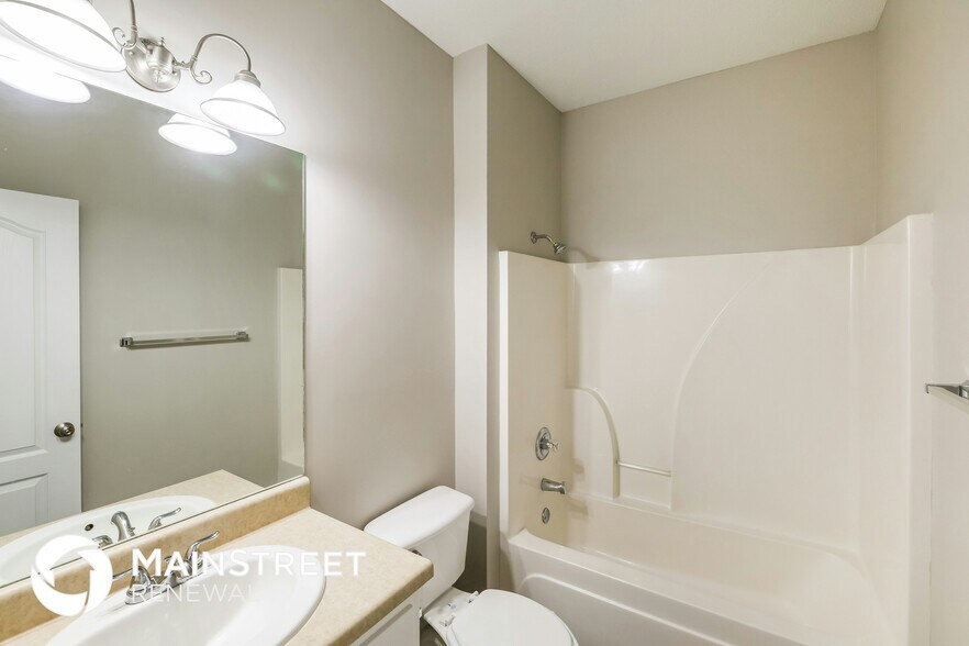 Building Photo - 5024 Easton Ln