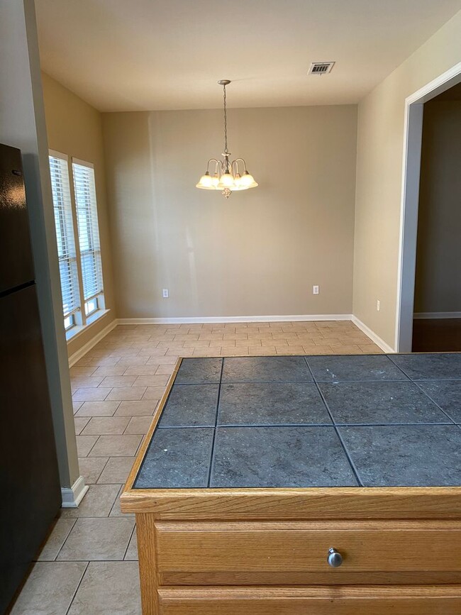 Building Photo - Beautiful 3 bedroom home Crossgate Place S...