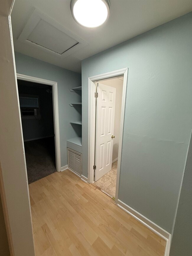 Building Photo - 765 Crawfordville Hwy