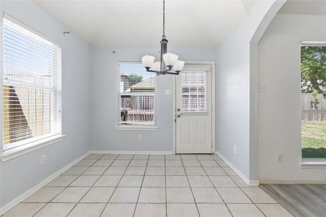 Building Photo - Teal Run Place Court, Fresno, TX 77545 - 4 BR 2 BA single-family home