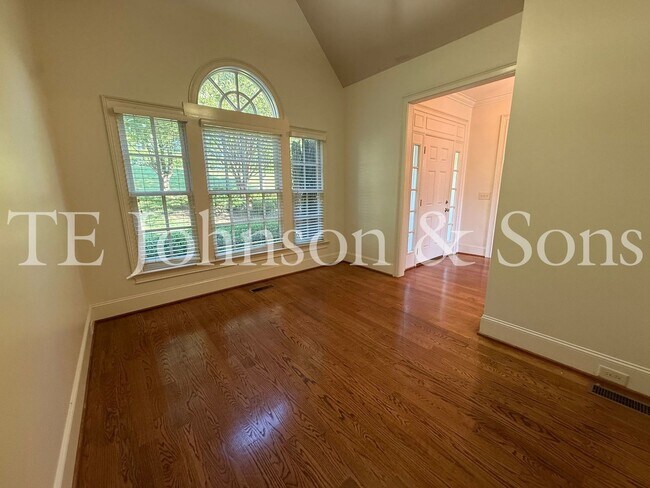 Building Photo - 5540 Brookberry Farm Rd