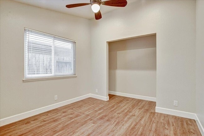 Building Photo - 8323 Northvale Way