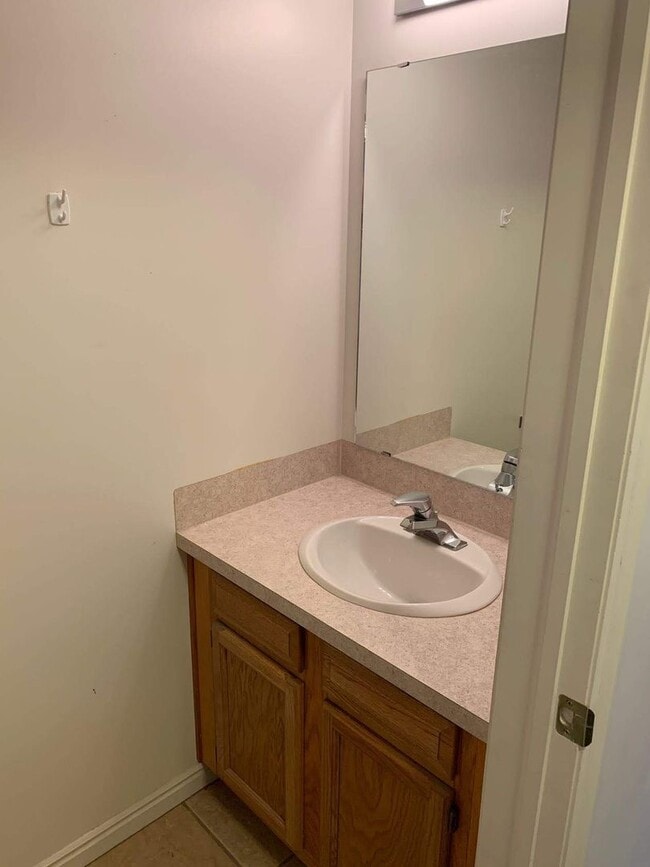 Building Photo - 1728 N 1500 W