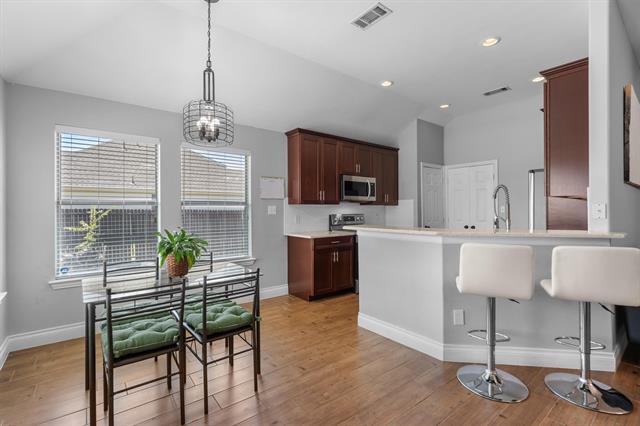 Building Photo - 144 Price Cir
