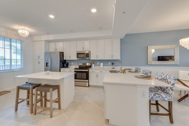 Building Photo - 12320 Wellen Golf St