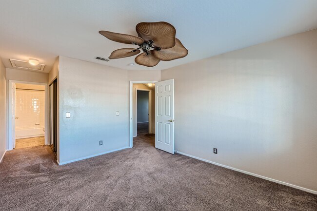 Building Photo - 2601 Twin Pines Ave