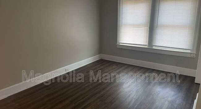 Building Photo - 410 E Montgomery St