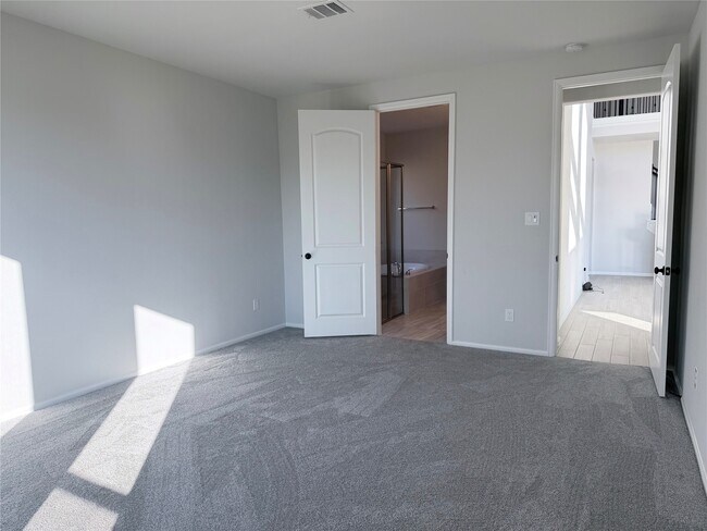 Building Photo - 10503 Shining Dawn Wy