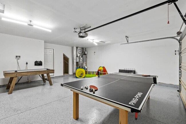 Building Photo - 3912 E Clear Springs Dr.