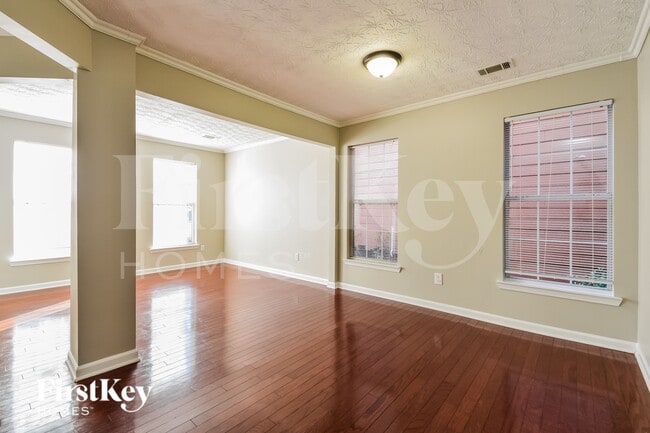 Building Photo - 1429 Gates Cir SE