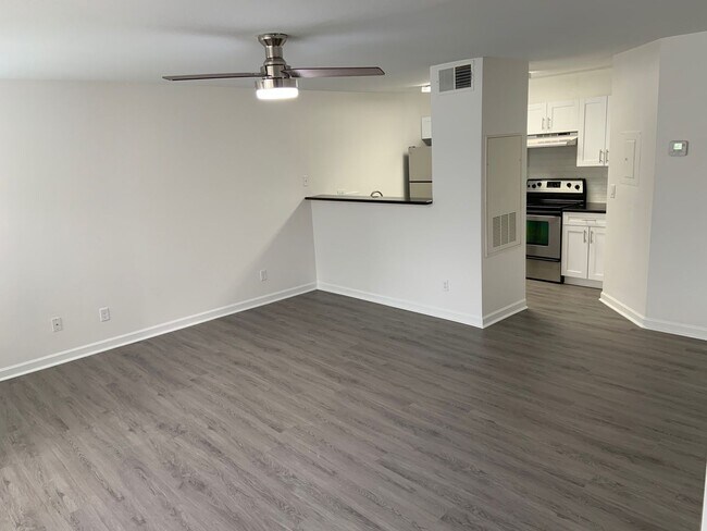 Building Photo - 4752 Walden Cir
