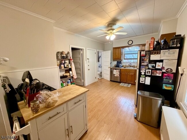 Building Photo - 33 Claremont Ave