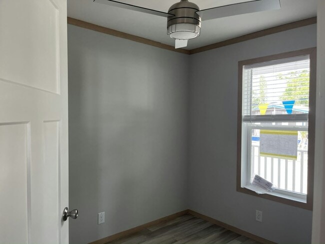 Building Photo - 15777 Bolesta Rd