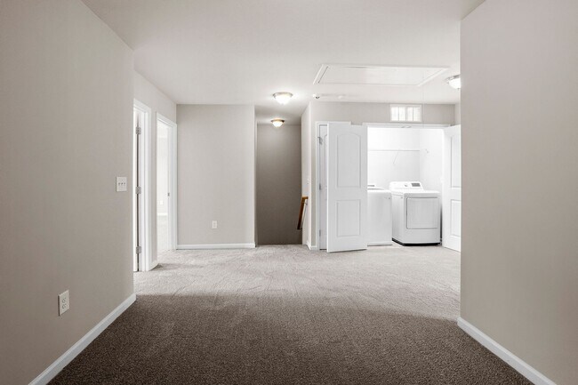 Building Photo - 223 Station Dr