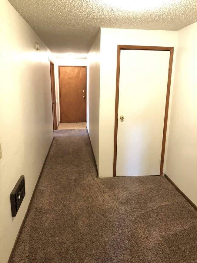 Building Photo - 1510/1512 Riverview